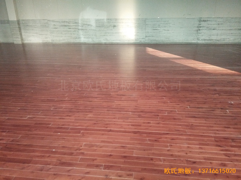 �R���w���赸�W(xu��)У�\(y��n)��(d��ng)ľ�ذ尲�b����5